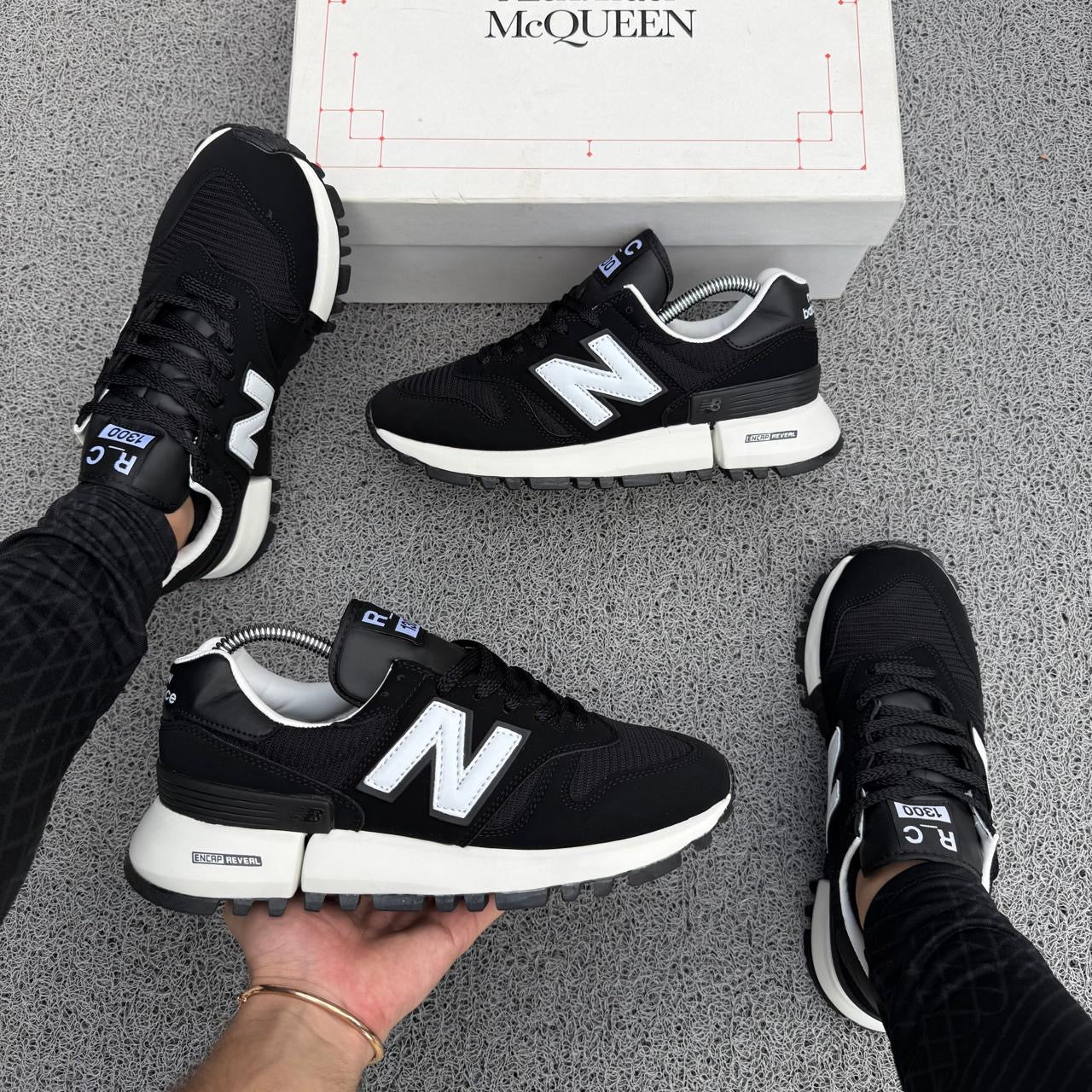 ⭐️⭐️⭐️⭐️NEW BALANCE 1300 HOMBRE👨🏻‍💼